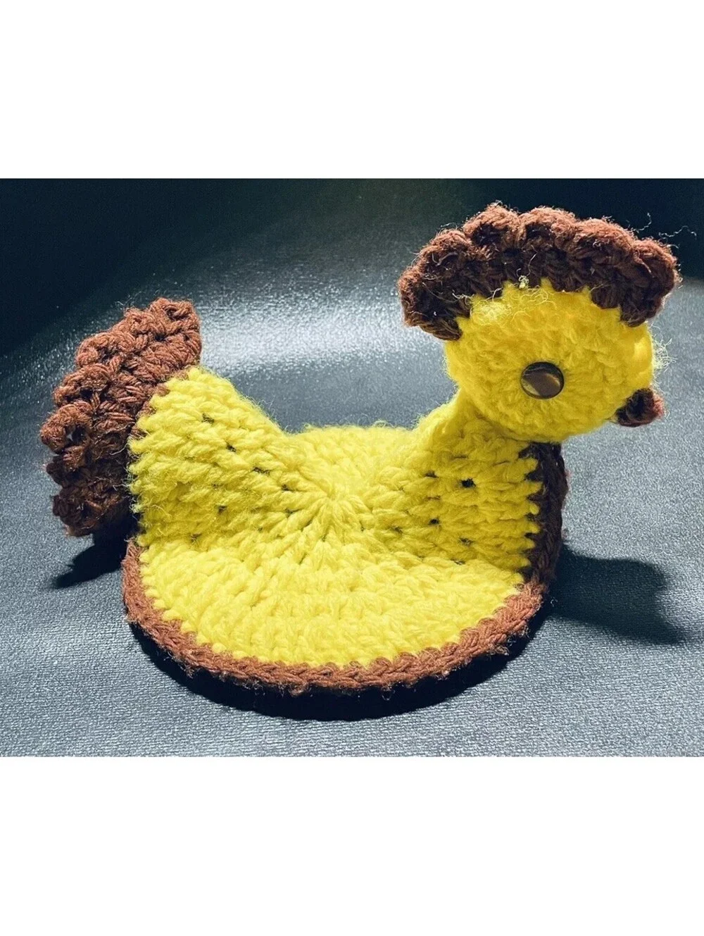 Vtg Handmade 1960s Crochet Teapot Cover Kitschy Chicken Hen Decor Yellow Brown